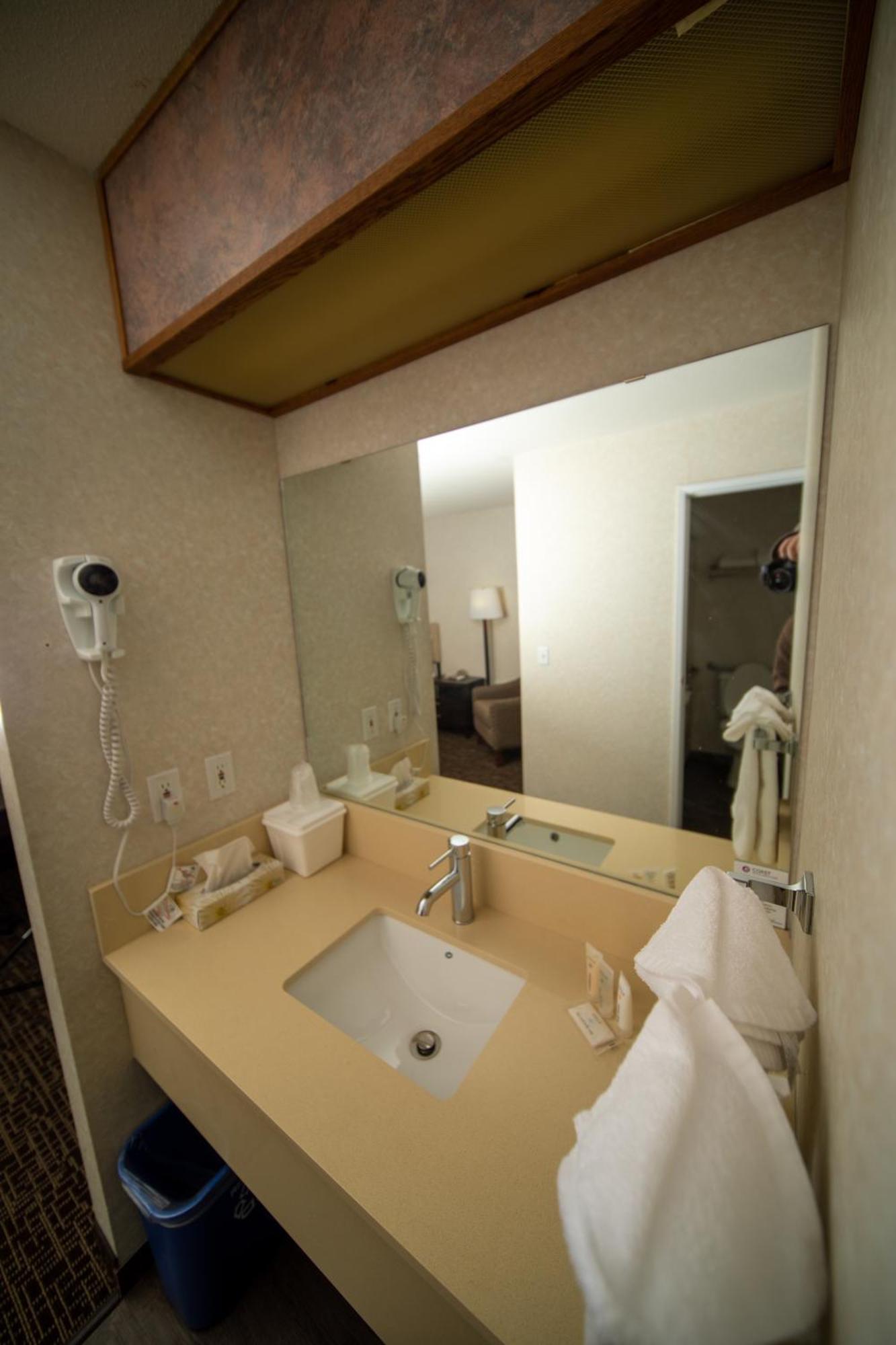 Coast Fort St John Hotel Fort St. John Εξωτερικό φωτογραφία