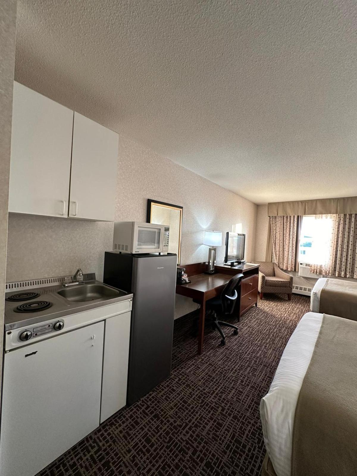 Coast Fort St John Hotel Fort St. John Εξωτερικό φωτογραφία